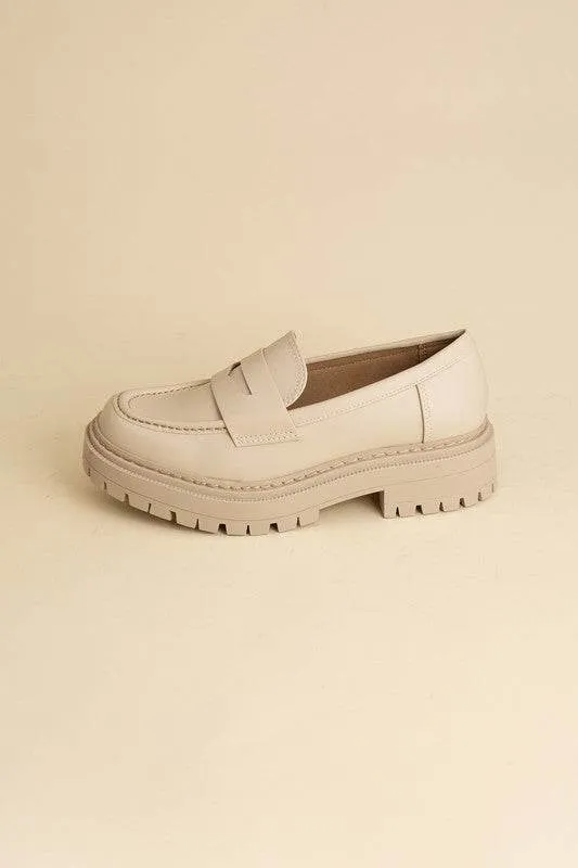 Fortune Dynamic Eureka Classic Sleek Design Loafers