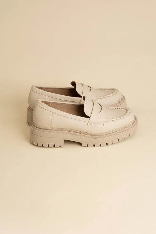 Fortune Dynamic Eureka Classic Sleek Design Loafers