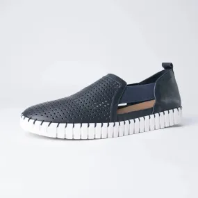 Habiki Navy/ White Leather Sneakers