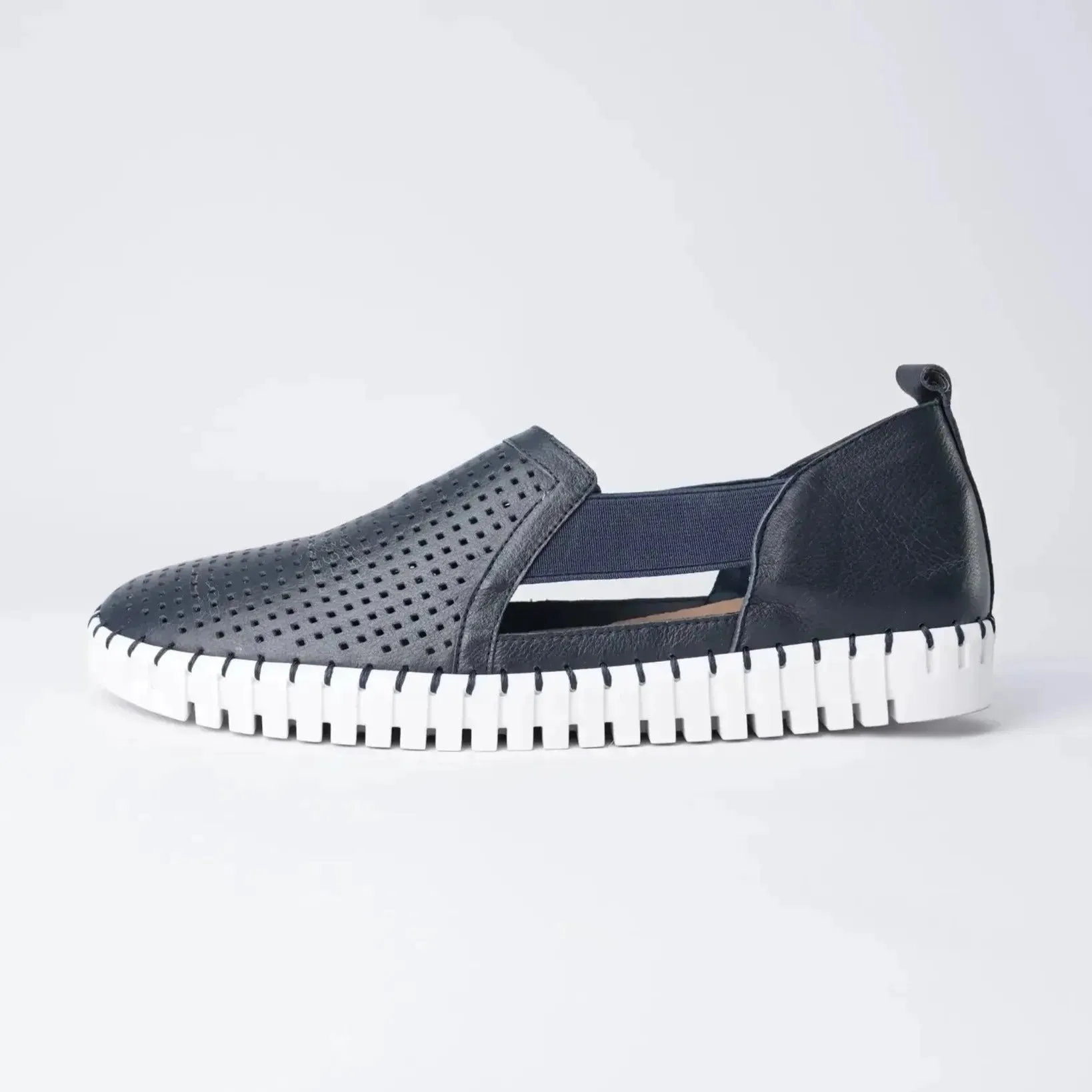 Habiki Navy/ White Leather Sneakers