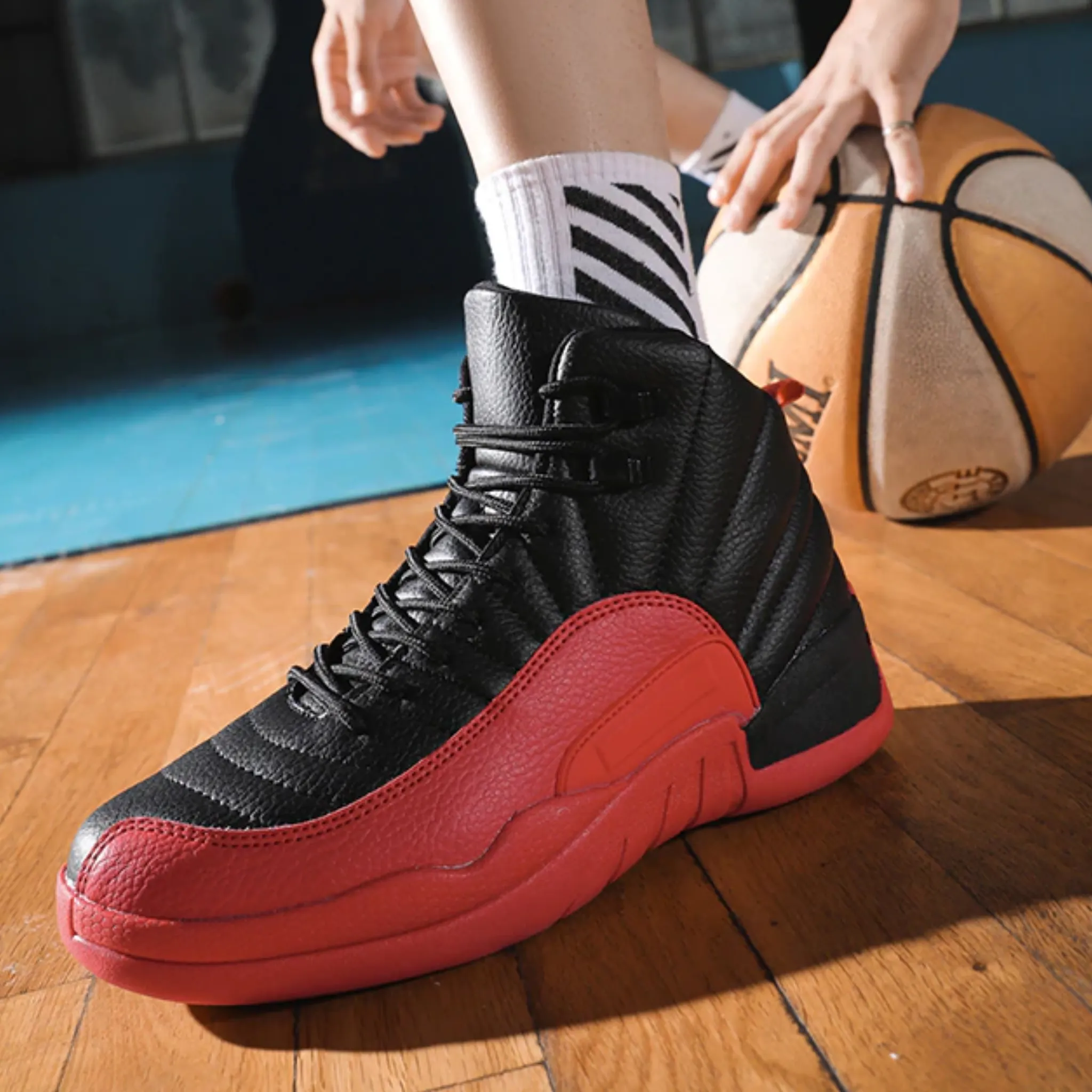 New Basketball High Top Shoes for Men